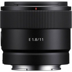 Объектив Sony E 11mm F1.8 Объектив Sony E 11mm F1.8