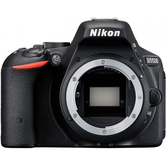 Зеркальный фотоаппарат Nikon D5500 Body