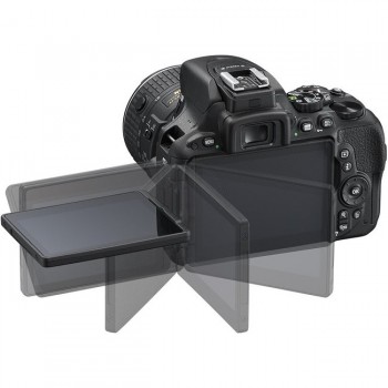 Зеркальный фотоаппарат Nikon D5500 Body