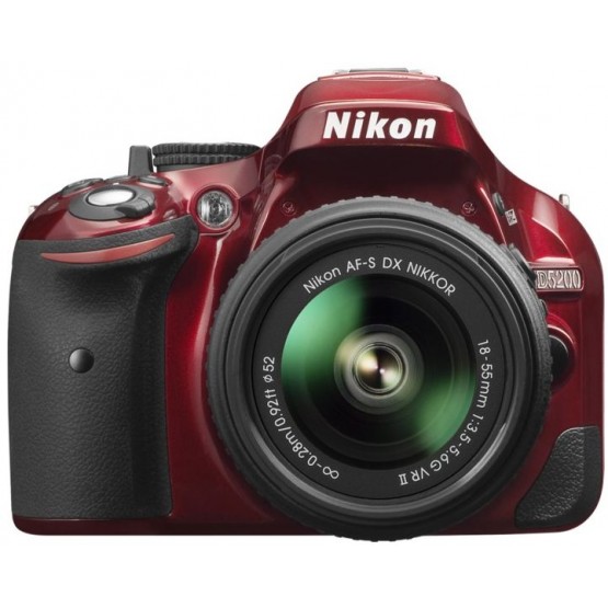 Зеркальный фотоаппарат Nikon D5200 Kit 18-55mm VR II красный