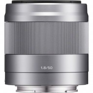 Объектив Sony E 50mm f/1.8 OSS (SEL50F18) серебристый