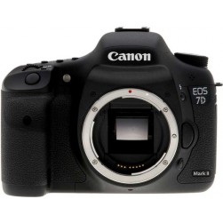 Зеркальный фотоаппарат Canon EOS 7D Mark II Body