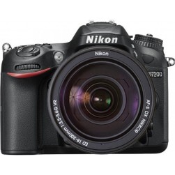 Зеркальный фотоаппарат Nikon D7200 Kit 18-300mm VR