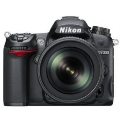 Nikon D7000 Kit 18-105mm VR